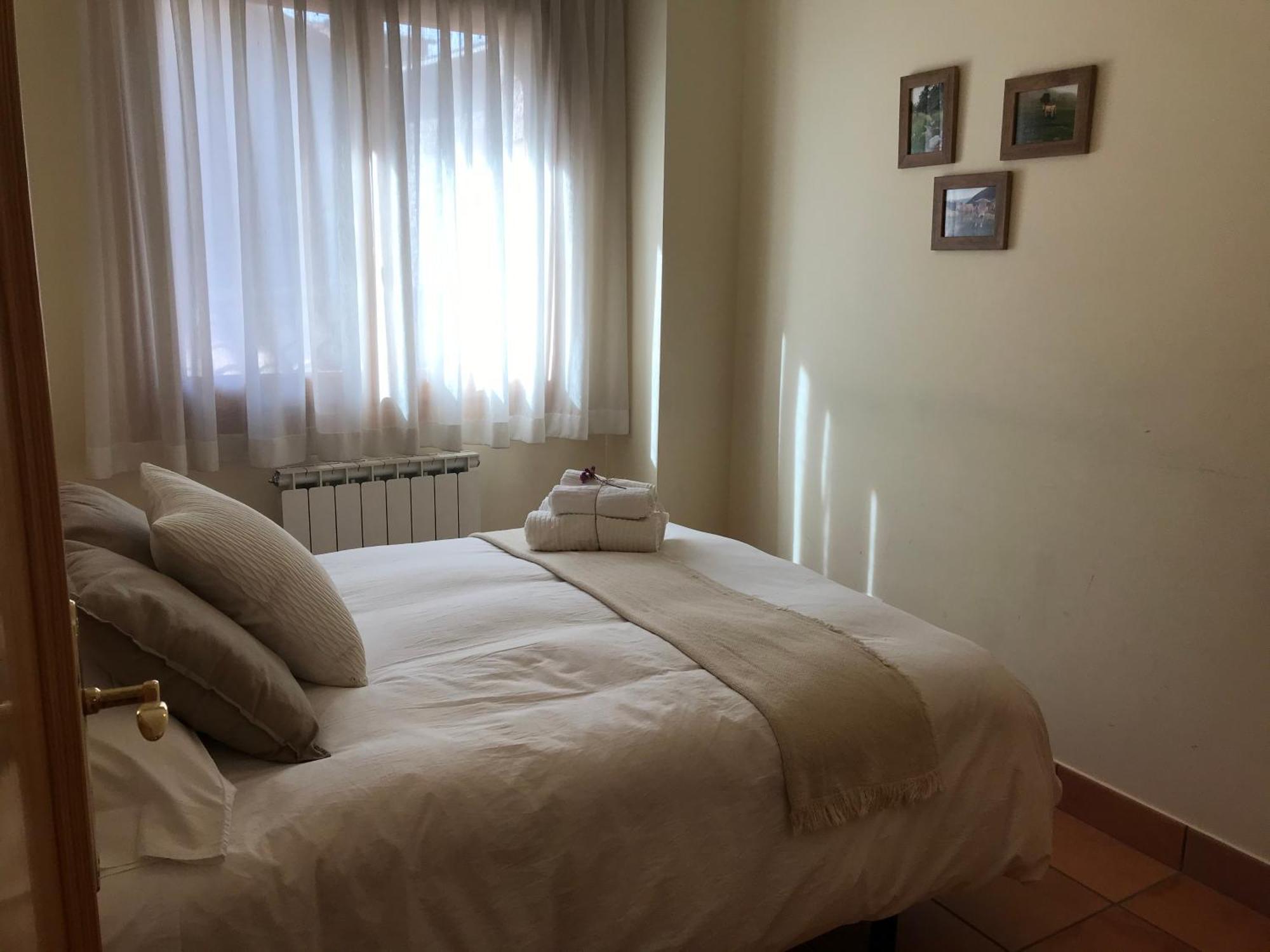 Fonda Peremiquel Hotel กัสเตยา-เด-นุก ภายนอก รูปภาพ